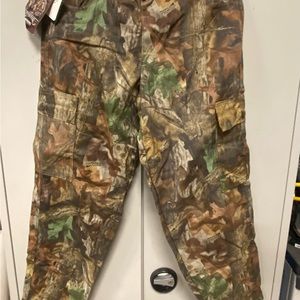 Women’s 2XL Real-tree Camo pants, New with tags
